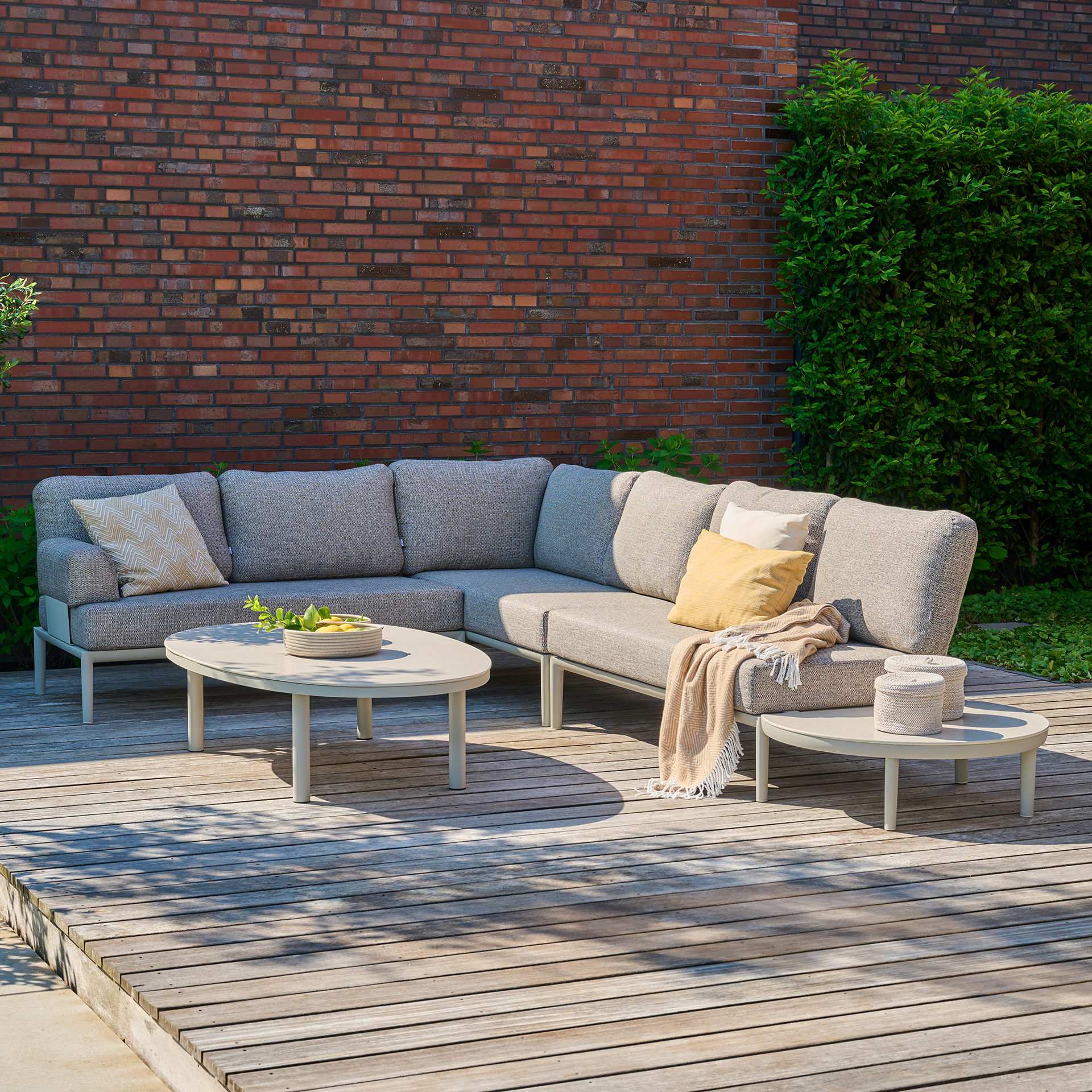 CALDARO Seitentisch | beige / seidengrau