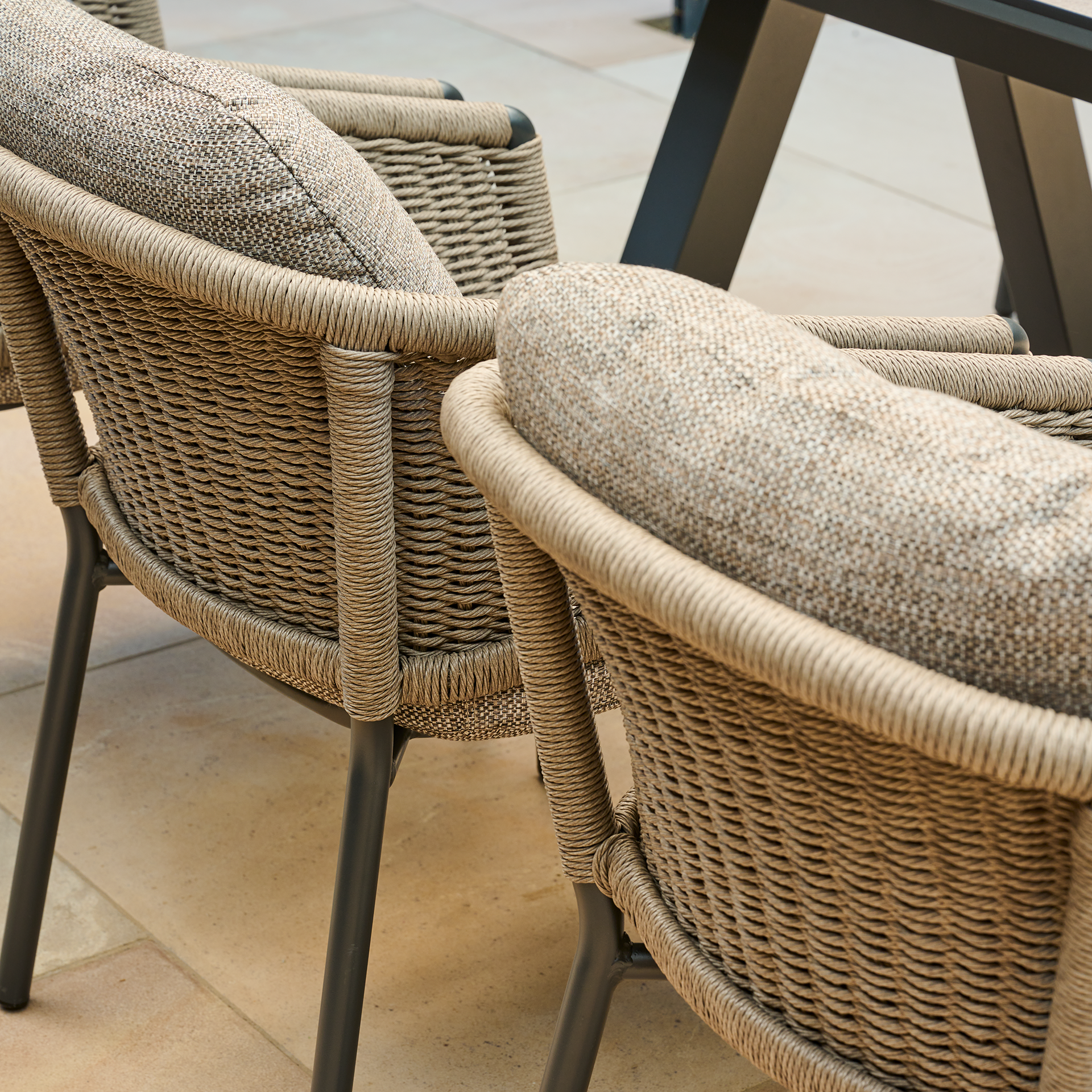 MERANO Stapelsessel | inkl. Kissen | taupe / anthr...