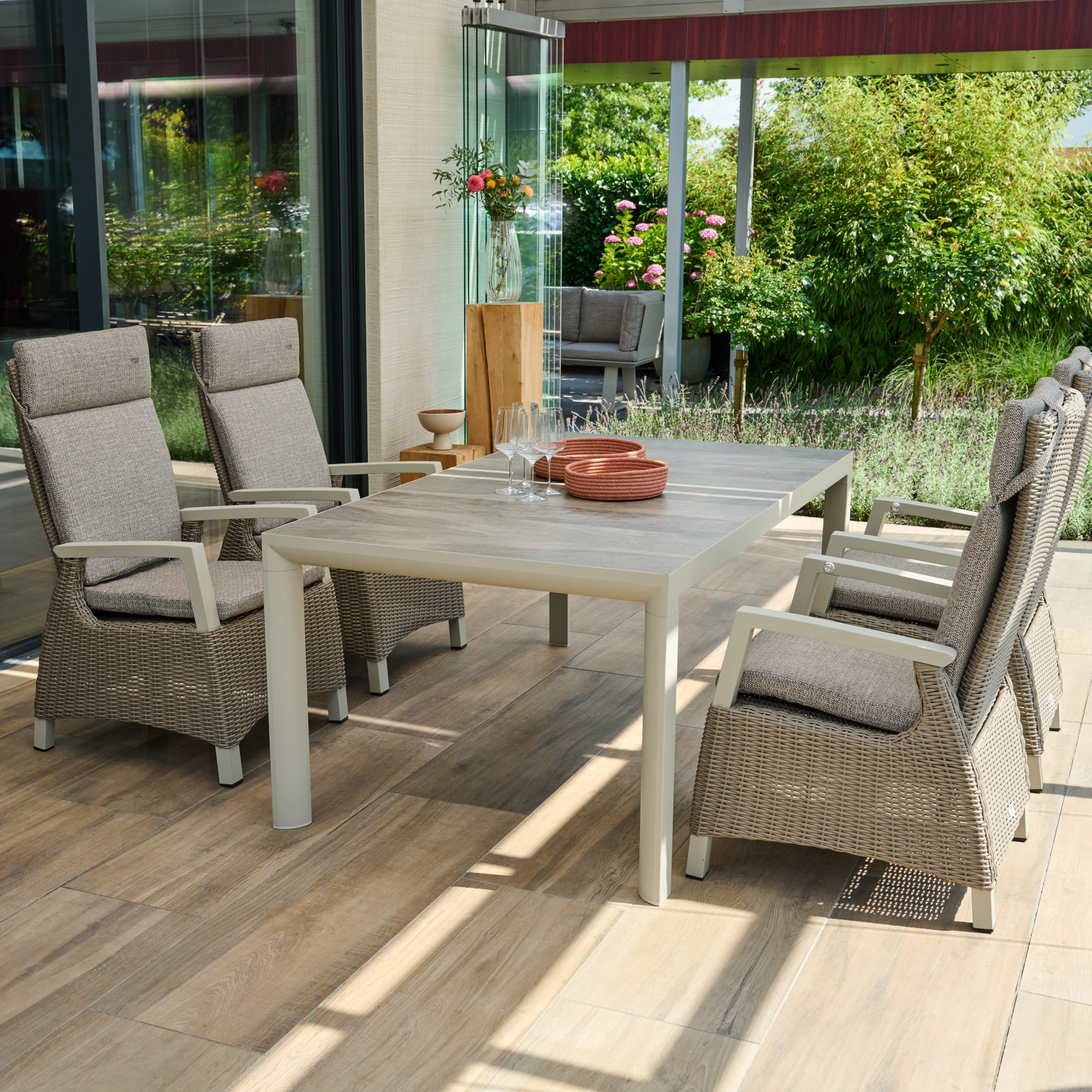 SILVA / CORIDO Gartenmöbelset | 6 Sitzplätze | washed grey / mix taupe | inkl. Kissen