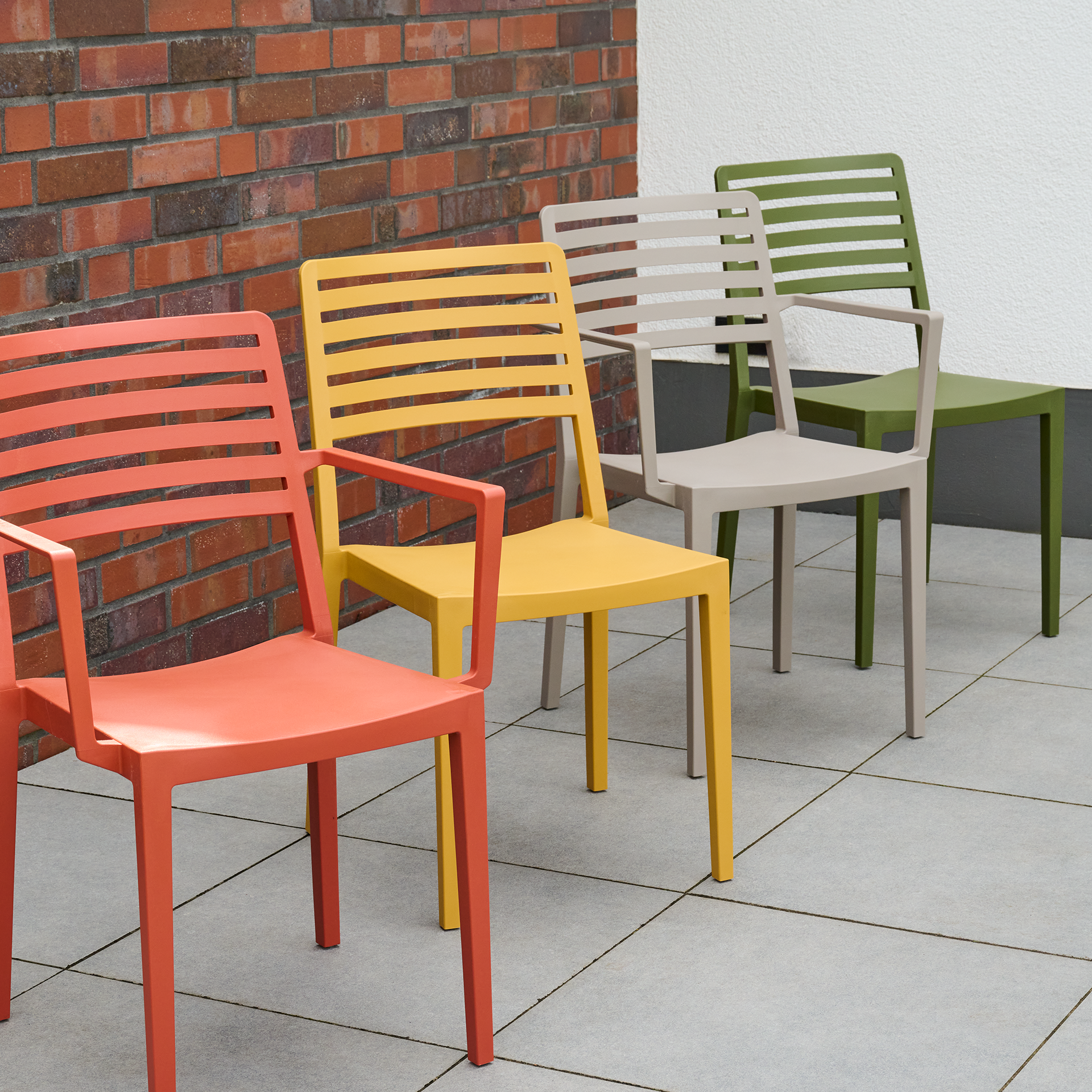 ALLEY Stapelstuhl | mustard | Urban Lights