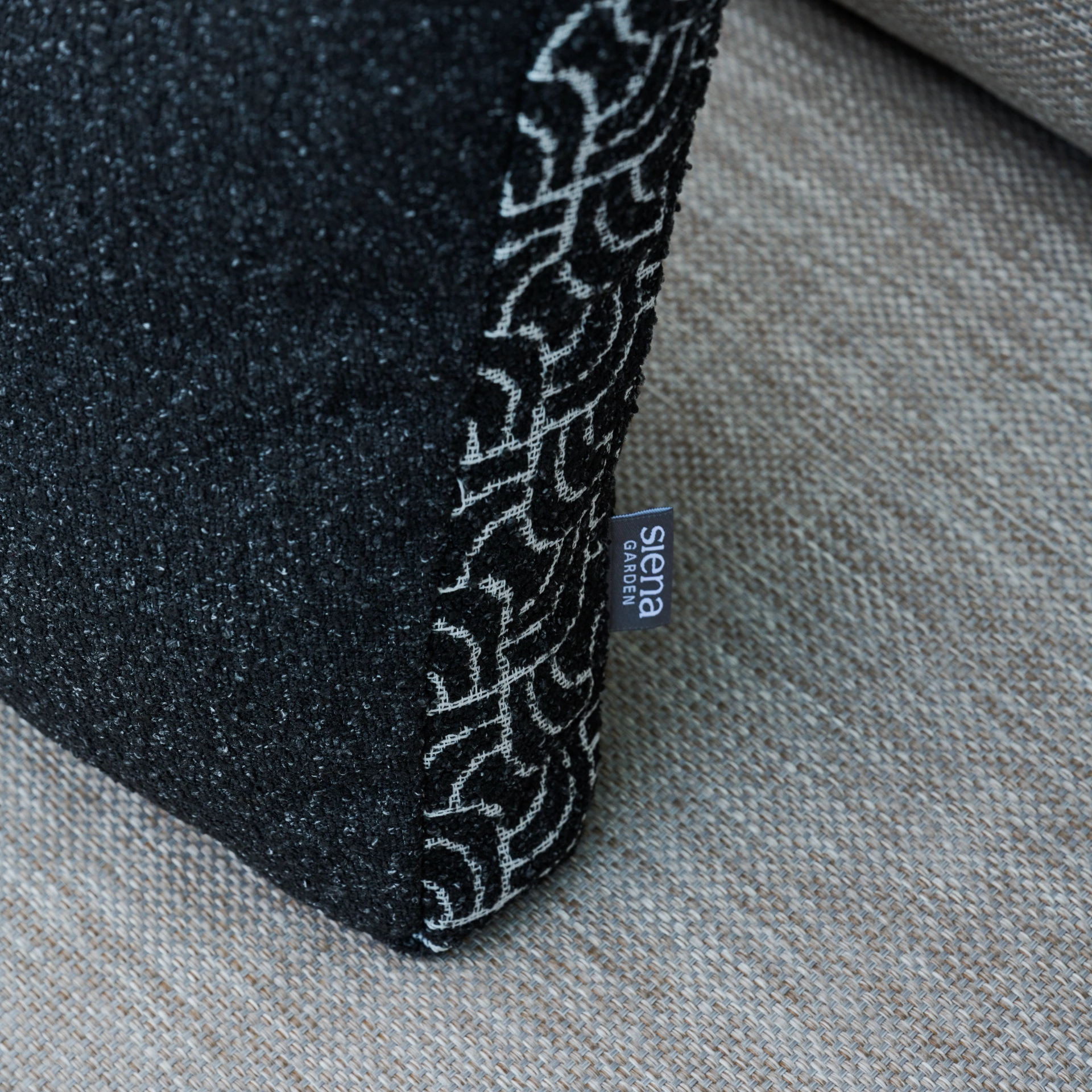 BLACK & WHITE Dekokissen | 60 x 30 cm