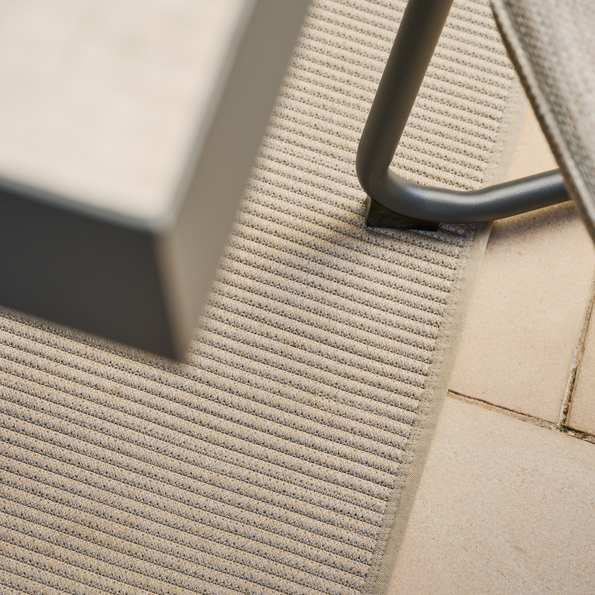 LINARO Outdoorteppich | 200 x 150 cm | taupe