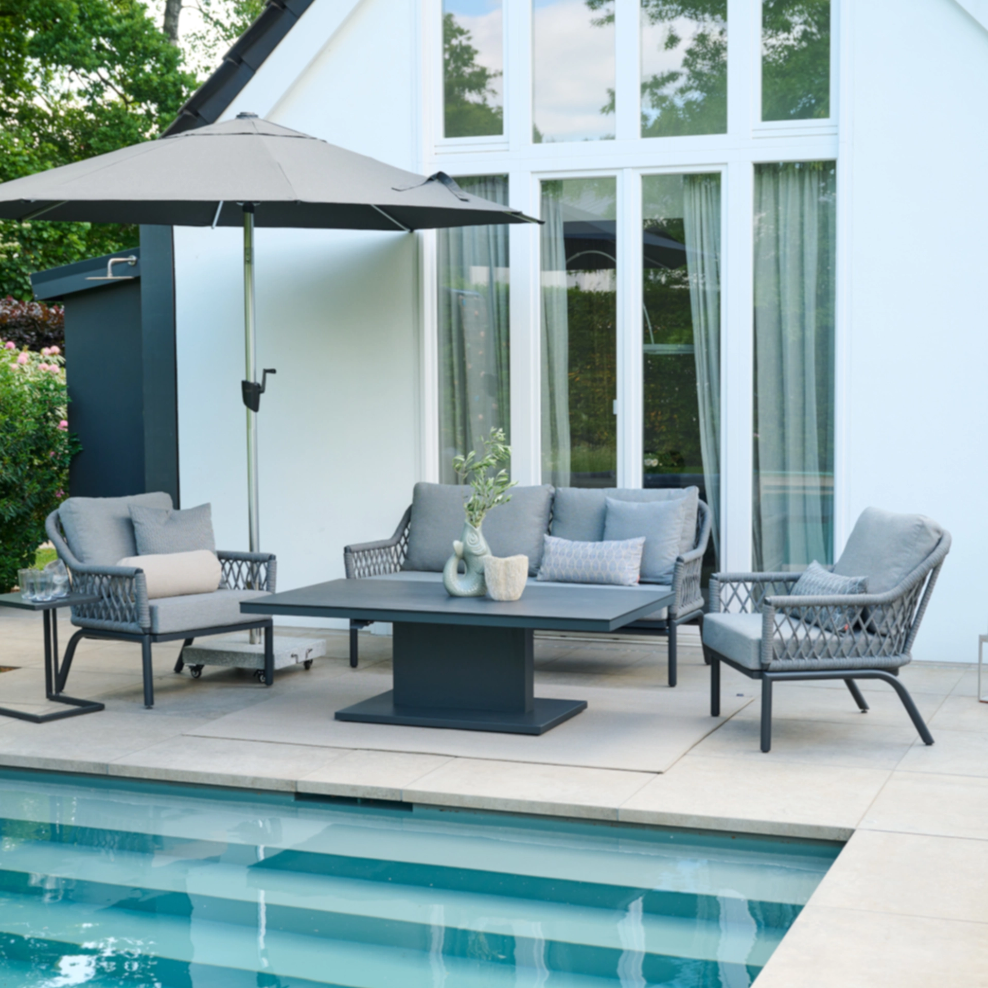 Loungeset Talina Lifttisch + 2 Chester Loungesessel + 2-Sitzer Loungesofa