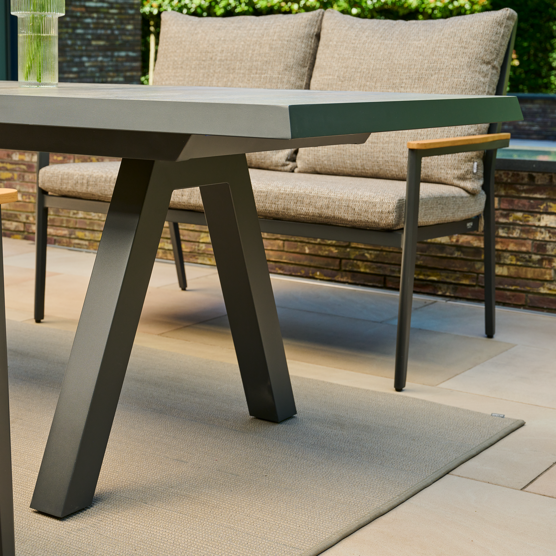 LINARO Outdoorteppich | 200 x 150 cm | taupe