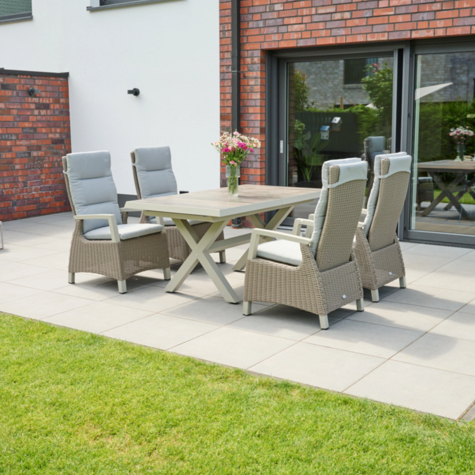 SINCRO / CORIDO Gartenmöbelset | 4 Sitzplätze | washed grey / mix taupe | inkl. Kissen