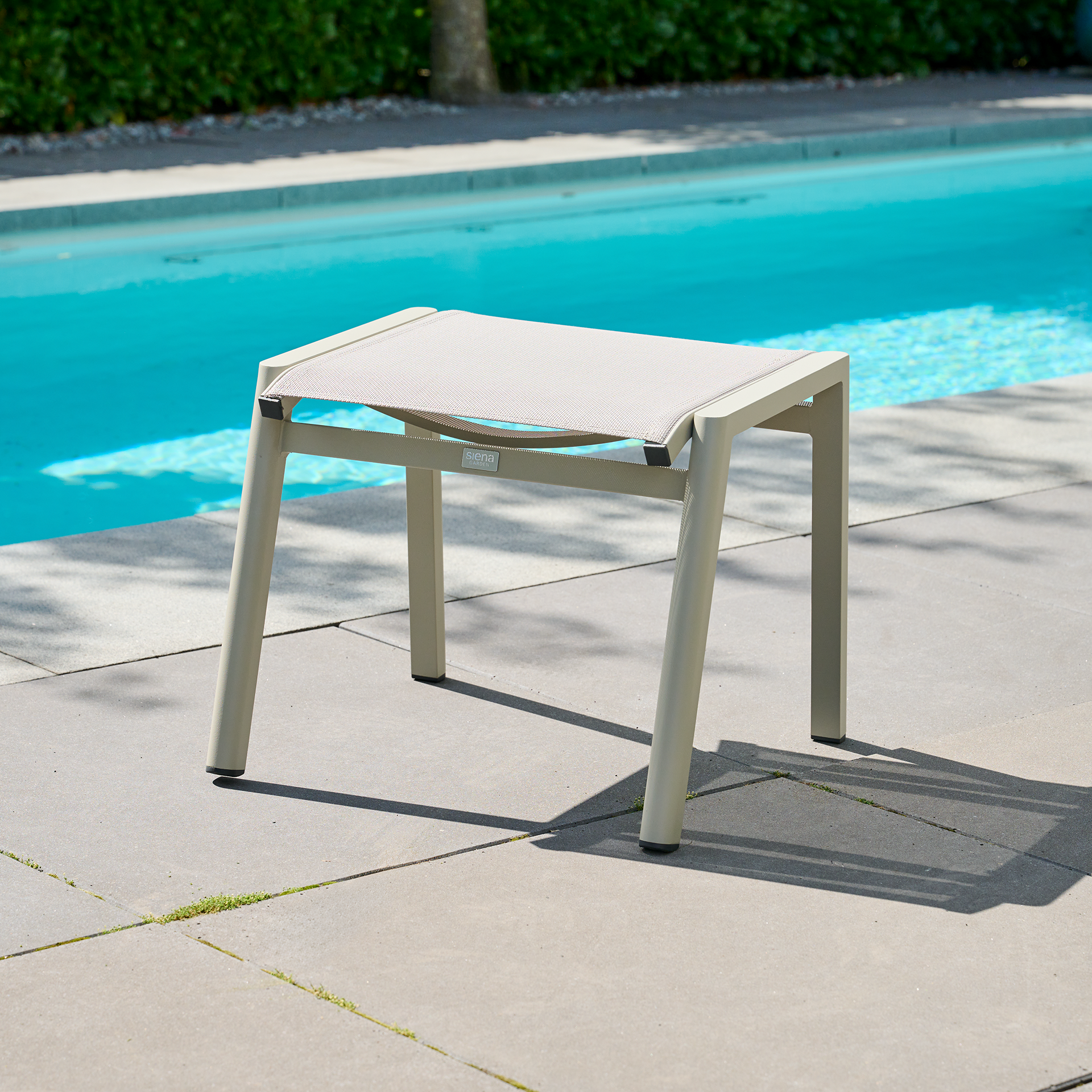 BOLOGNA Hocker | taupe grau / seidengrau