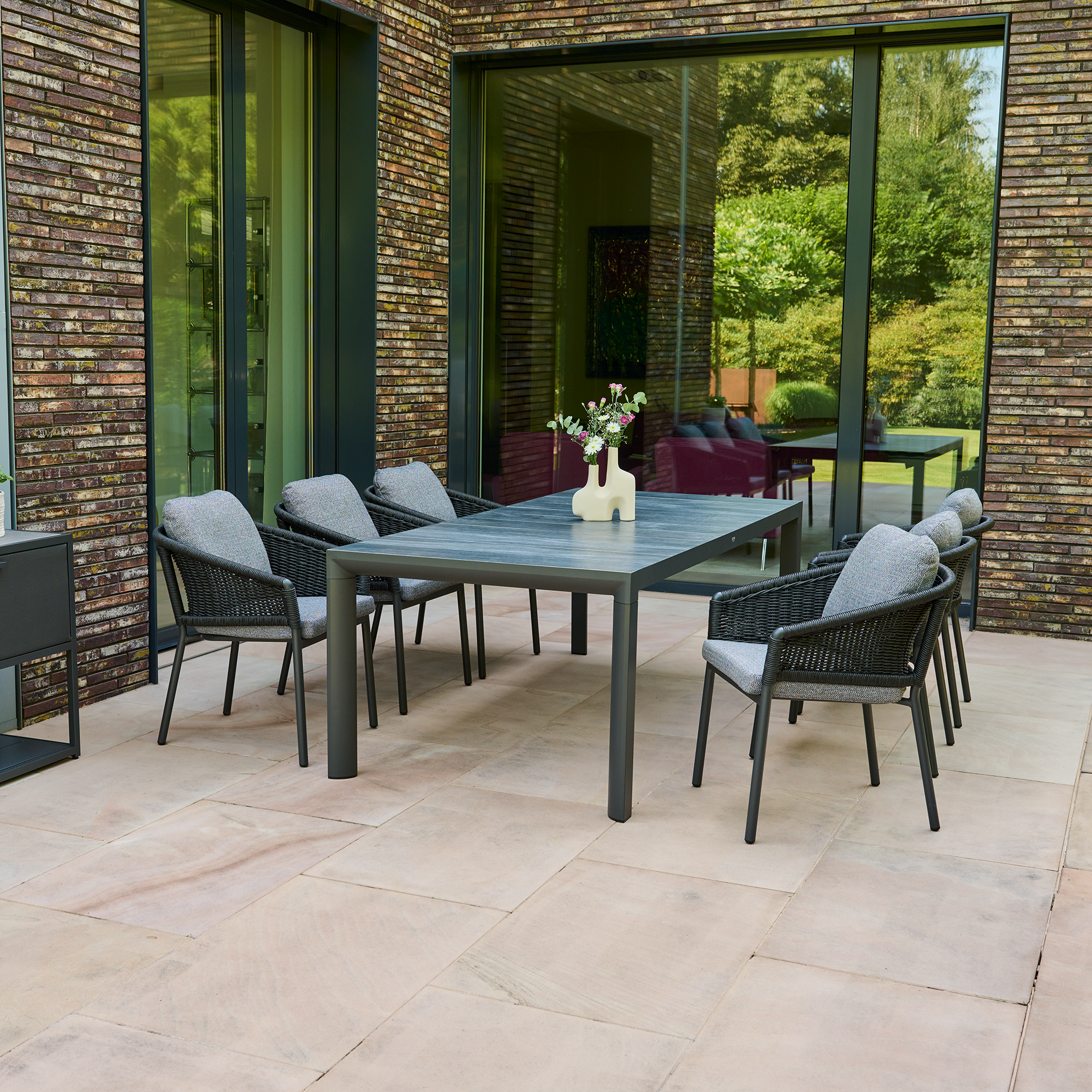 MERANO Stapelsessel | inkl. Kissen | schwarz / ant...