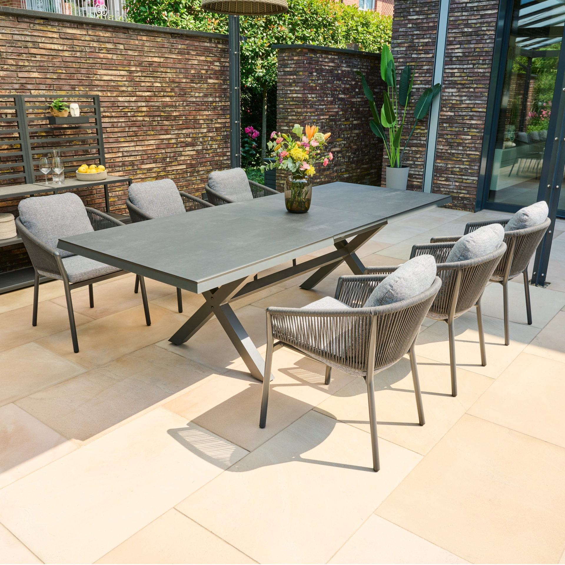 SINCRO / MERANO Gartenmöbelset | 6 Sitzplätze | beton hell / basalt grey | inkl. Kissen