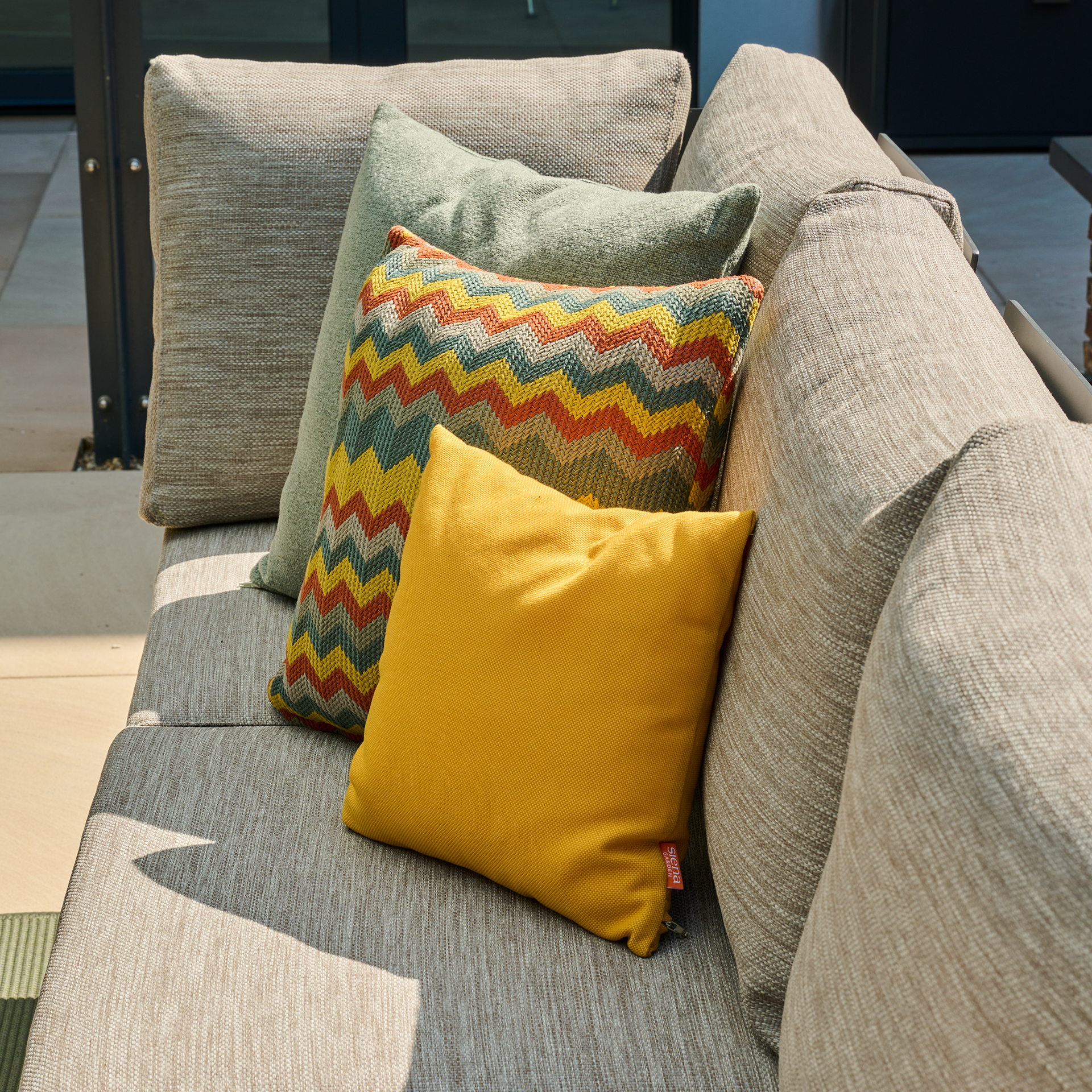 COLOURFUL Dekokissen | 43 x 43 cm | multicolor