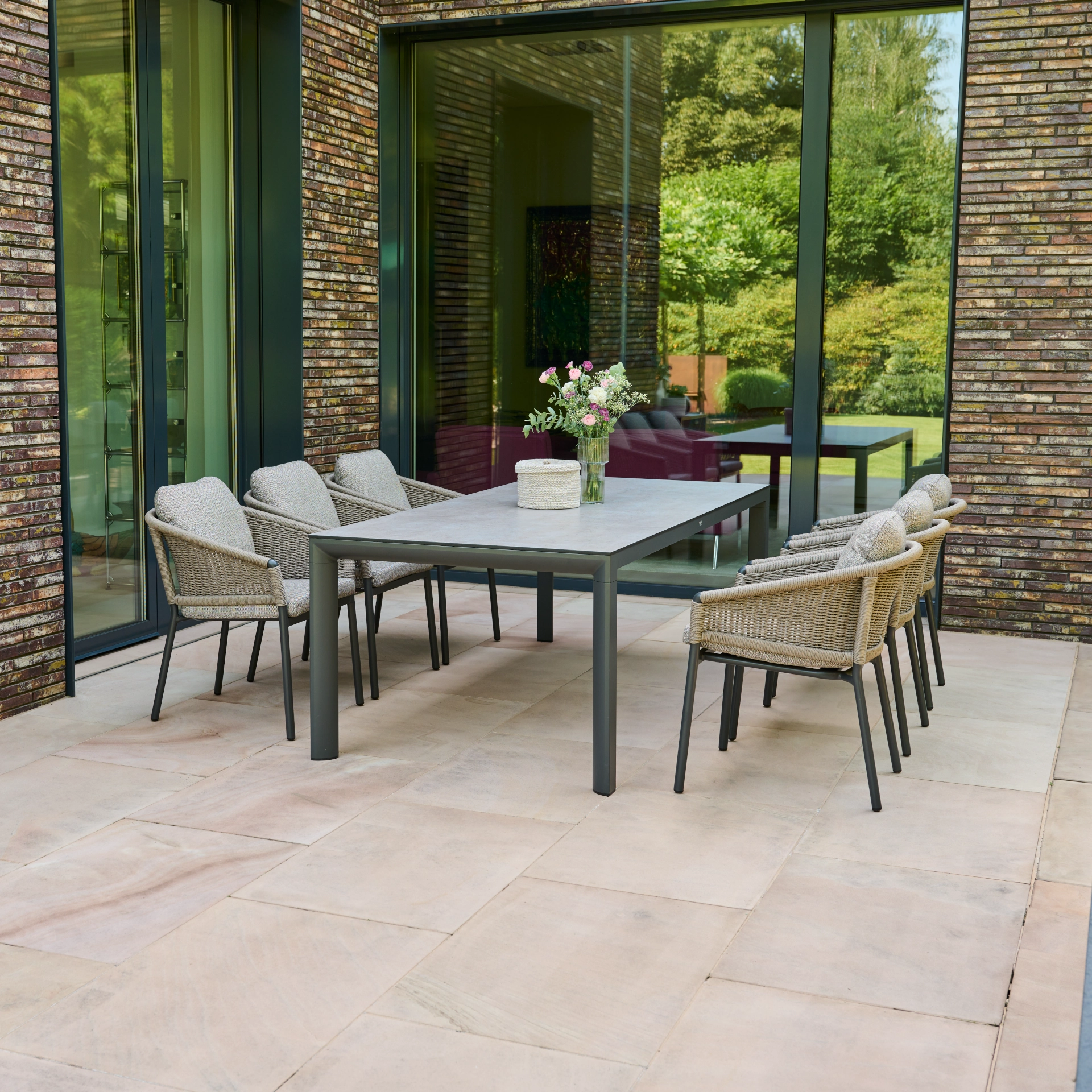 SILVA / MERANO Gartenmöbelset | 6 Sitzplätze | beton hell / taupe braun | inkl. Kissen