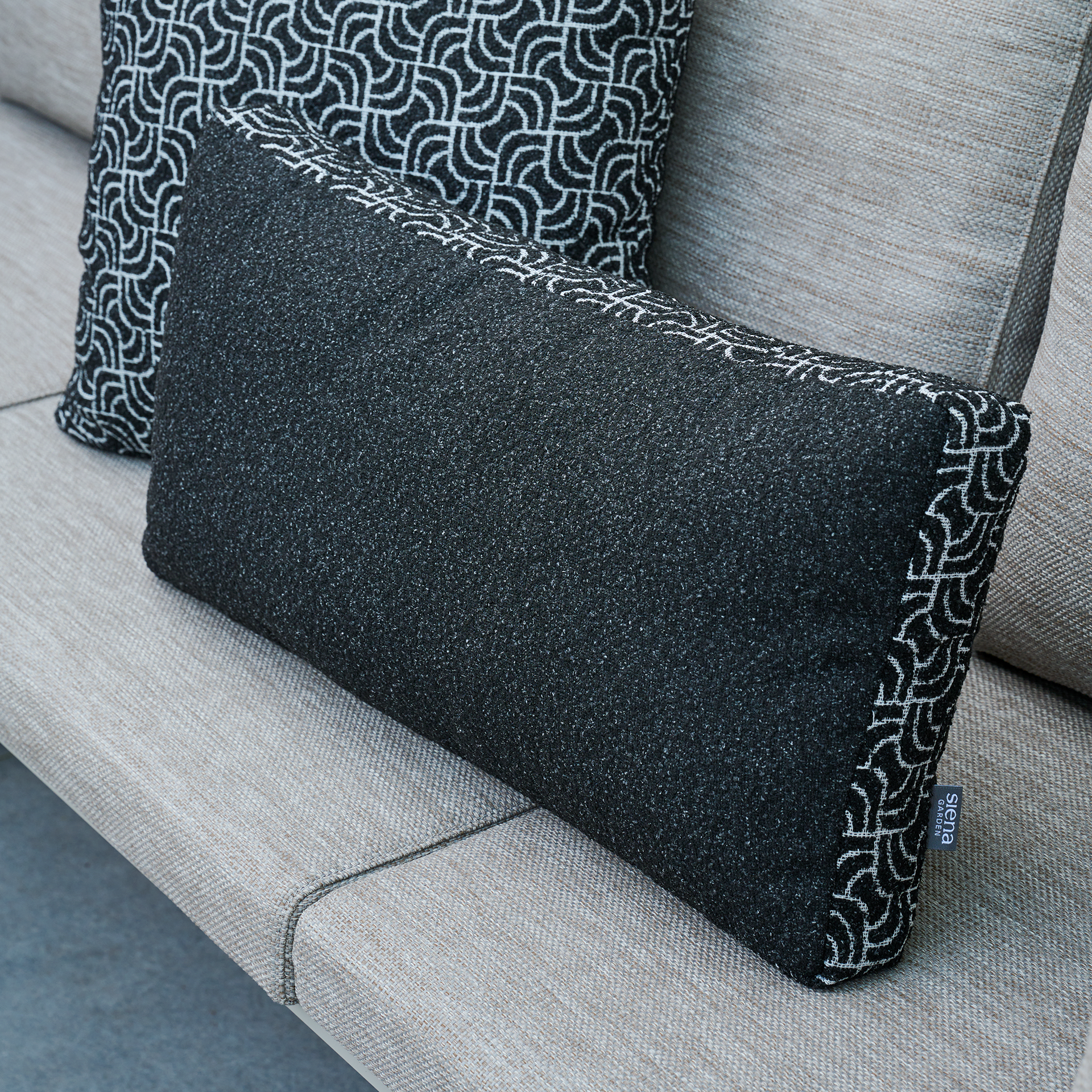 BLACK & WHITE Dekokissen | 60 x 30 cm