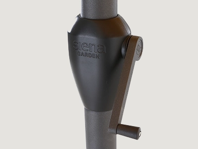 Nahaufnahme der schwarzen Kurbelmechanik am Schirmmast mit seitlichem Griff.